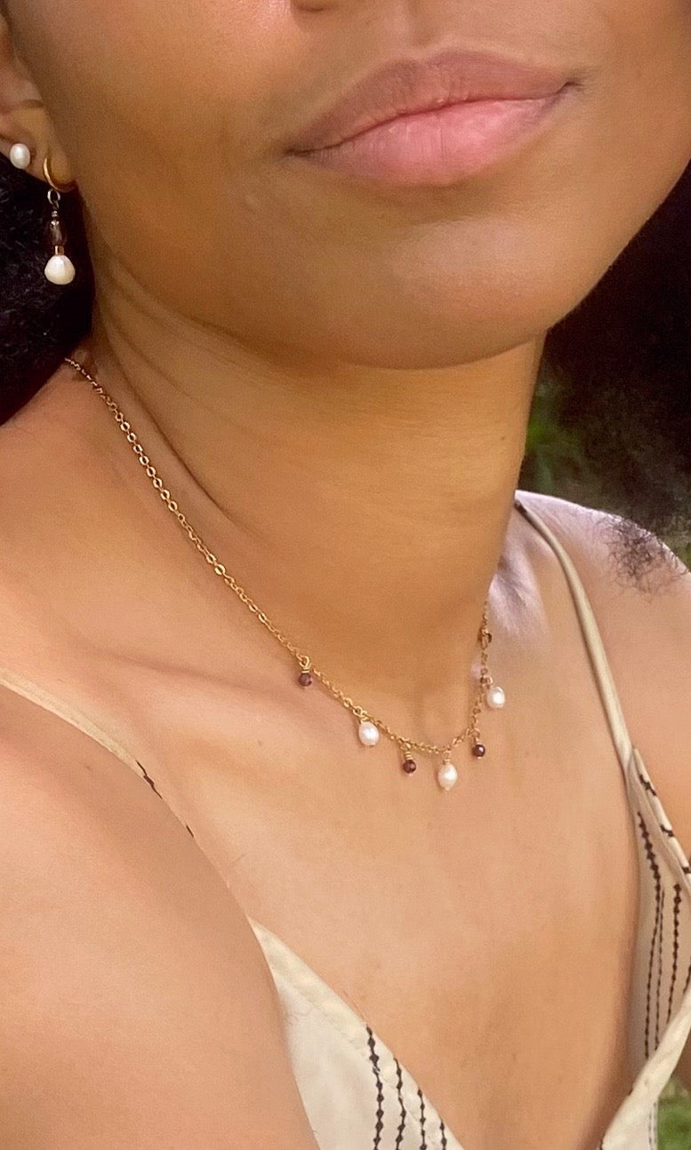 DEW (Garnet) | Necklace