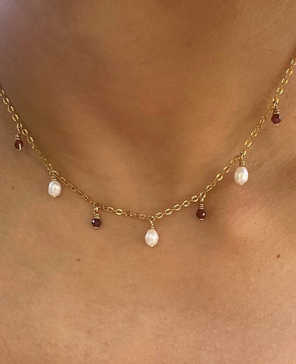 DEW (Garnet) | Necklace