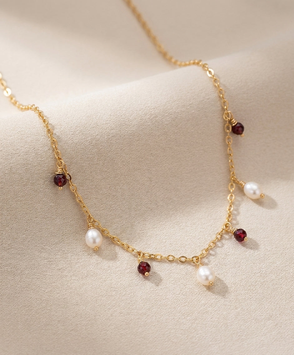 DEW (Garnet) | Necklace